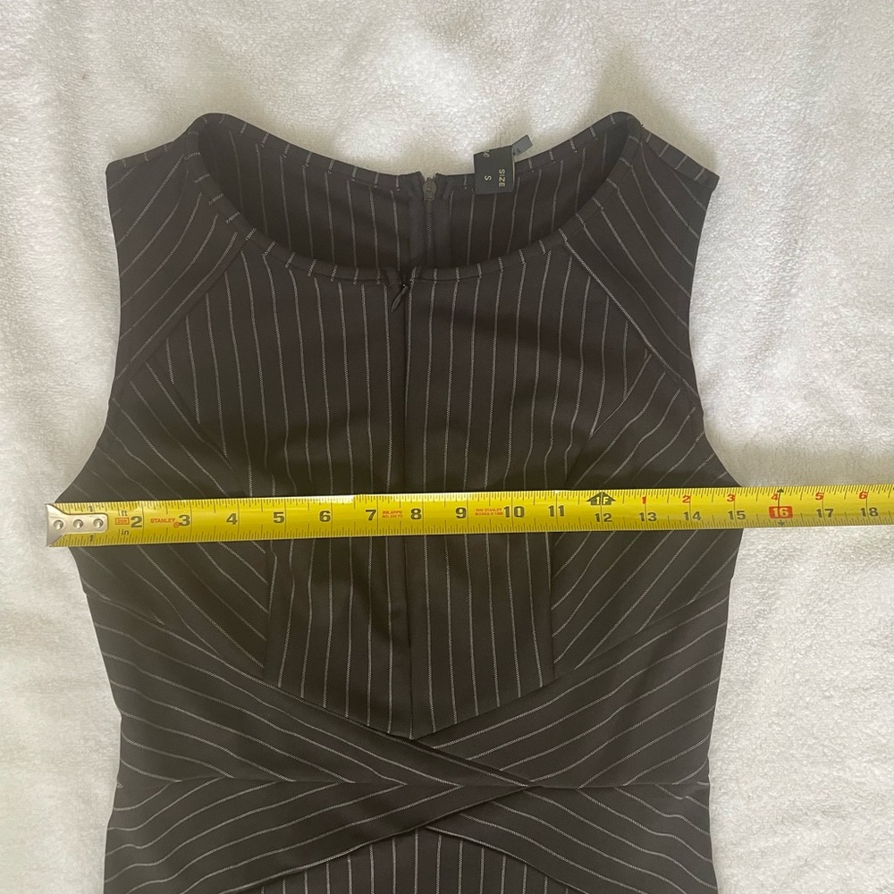 Vf show pinstripe dress NWT black & white zippers front & back Bodycon cute! - Picture 3 of 14